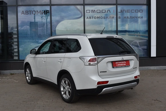 Купить Митсубиси Оутлендер 2014г.