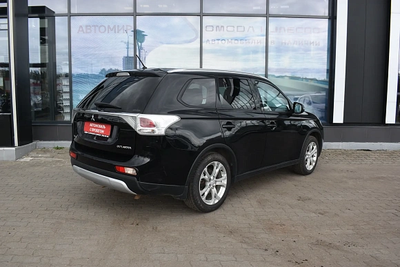 Купить Митсубиси Оутлендер 2014г.