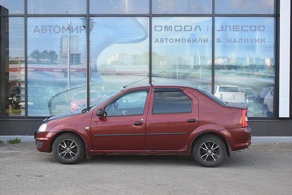 Купить Рено Логан 2012г.