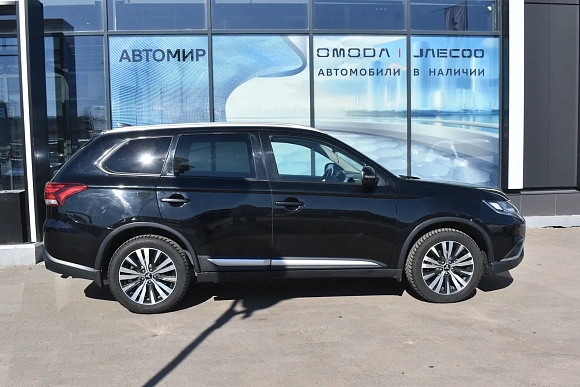 Купить Митсубиси Оутлендер 2019г.