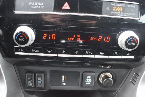 Купить Митсубиси Паджеро Спорт 2021г.