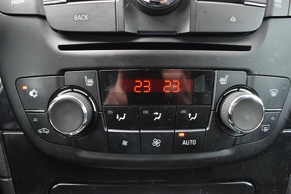 Купить Опель Инсигниа 2013г.