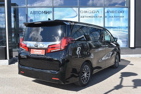 Купить Тойота Алфард 2019г.
